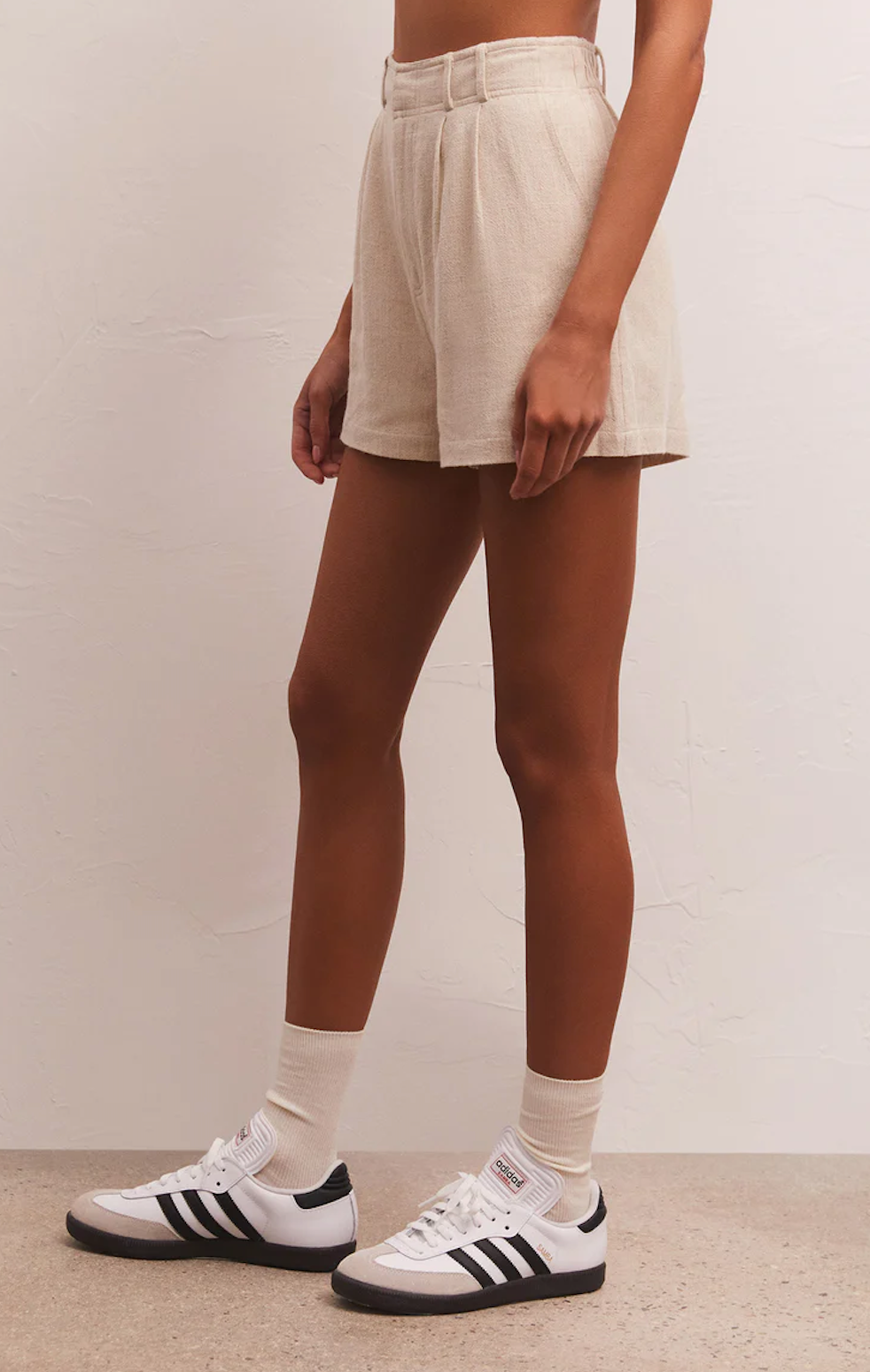 Z SUPPLY FARAH LINEN SHORT IN FLAX