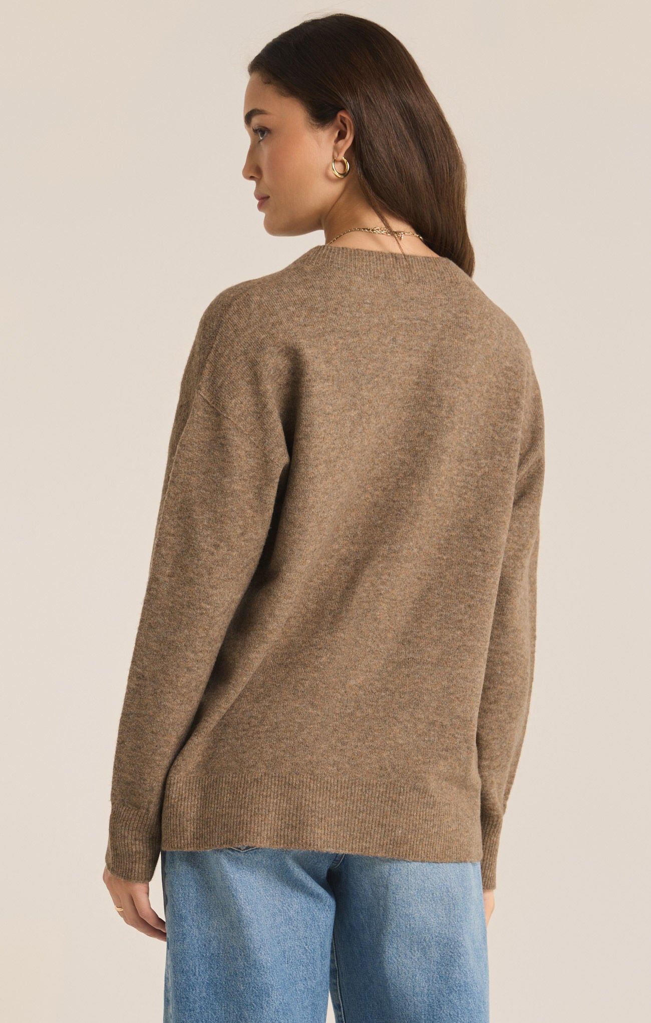 Z SUPPLY GIA CREW NECK SWEATER IN CHAI