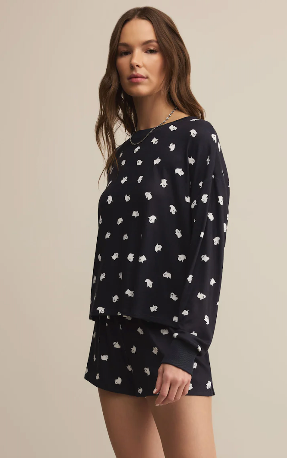 Z SUPPLY REGAN GHOST LONG SLEEVE TOP IN BLACK SAND