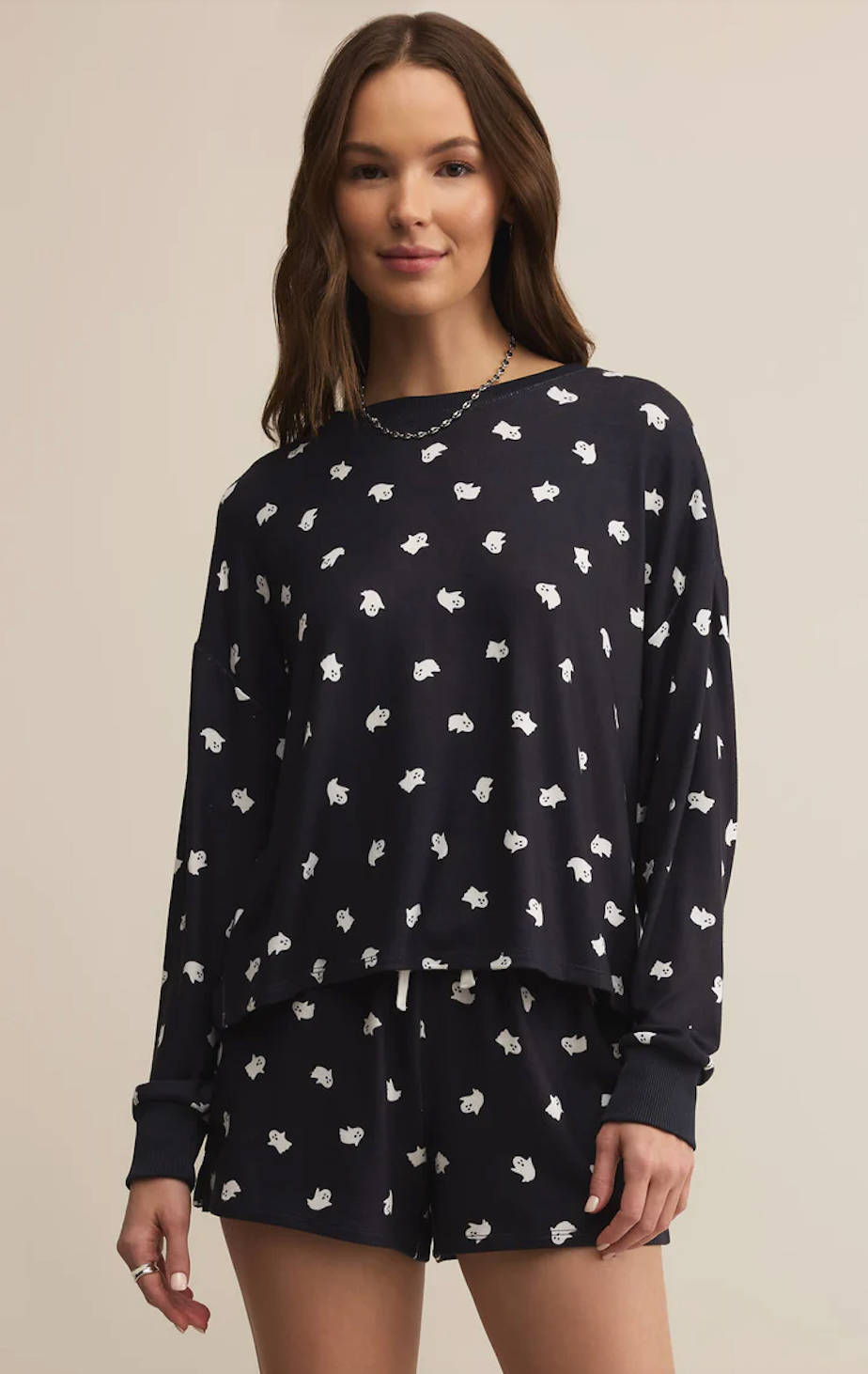 Z SUPPLY REGAN GHOST LONG SLEEVE TOP IN BLACK SAND
