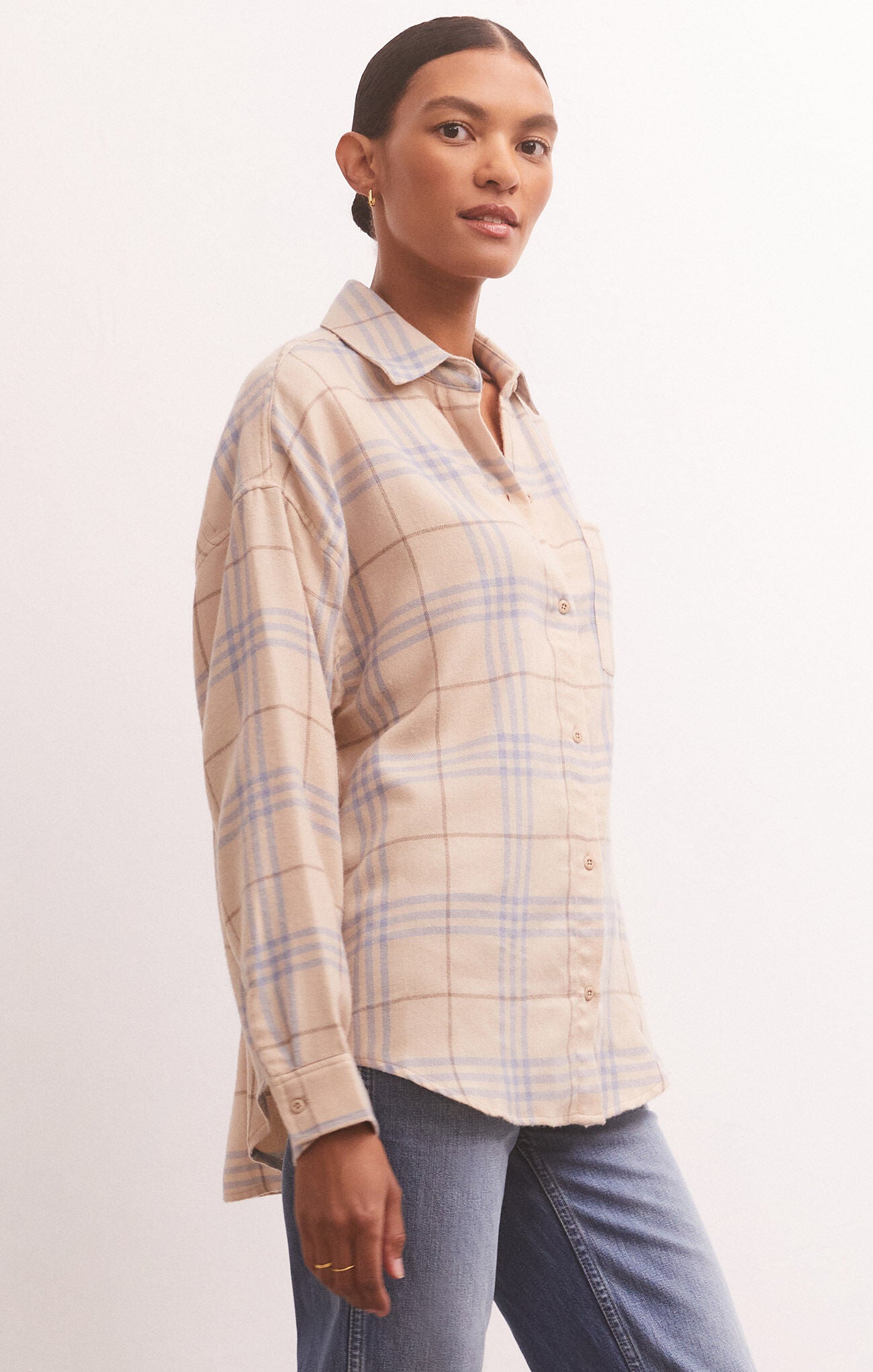 Z SUPPLY RIVER PLAID BUTTON UP TOP IN BIRCH