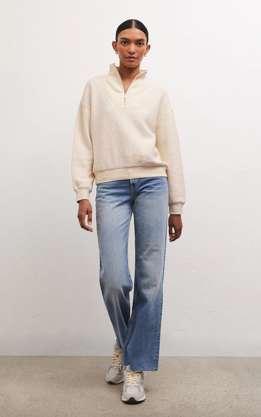 Z SUPPLY SEQUOIA FLEECE SWEATSHIRT IN SANDSTONE
