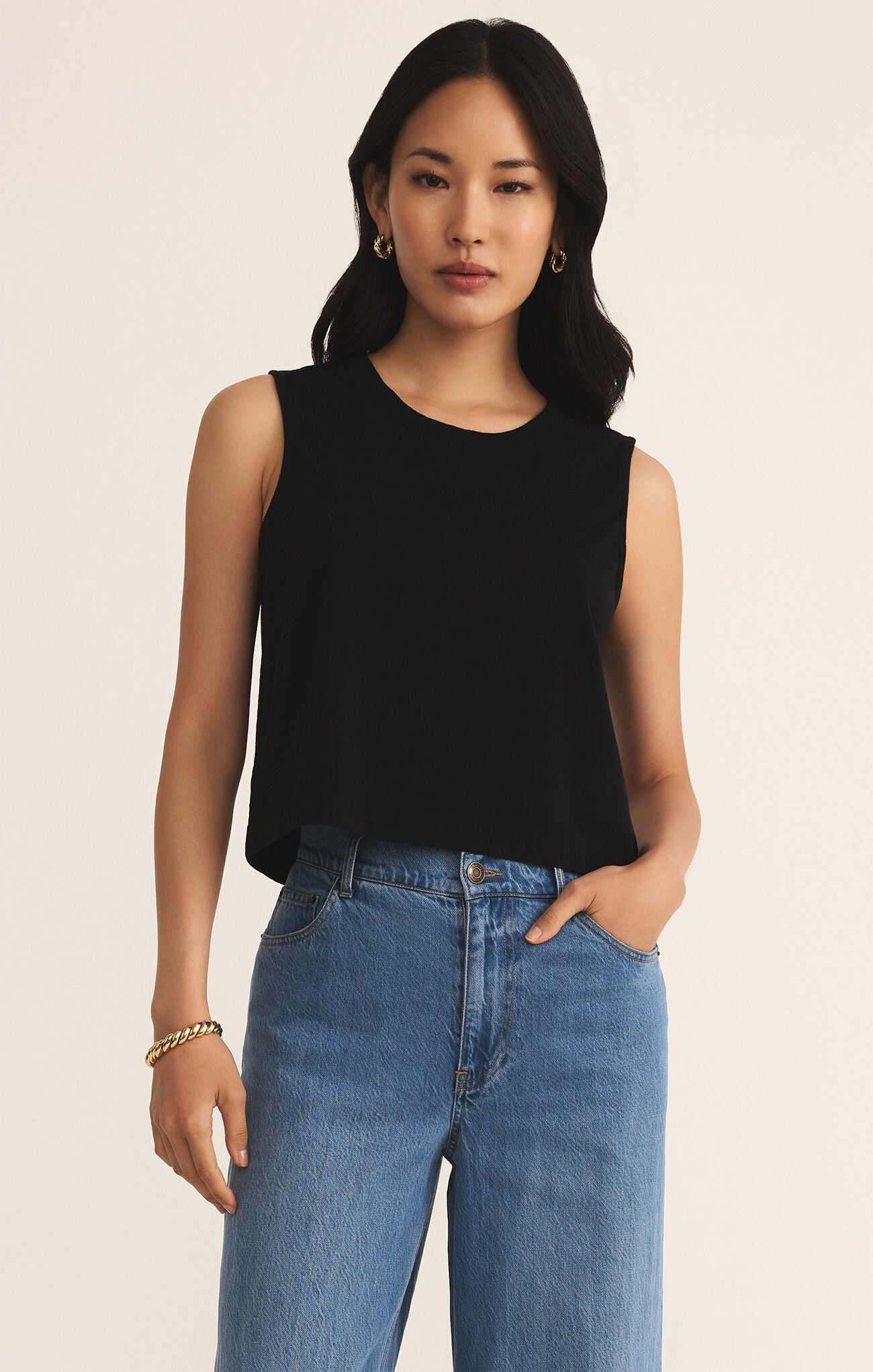 Z SUPPLY SLOANE JERSEY MUSCLE TANK IN TRUE BLACK