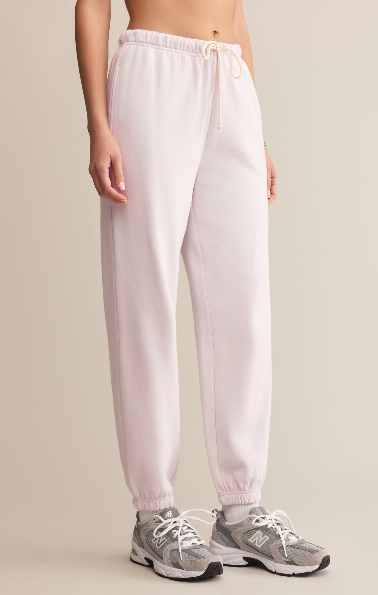 Z SUPPLY STADIUM COTTON JOGGER IN LAVENDER ICE