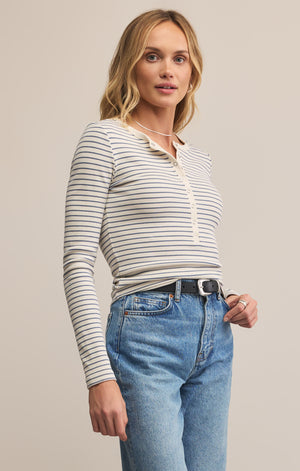 Z SUPPLY STELLA STRIPE HENLEY IN CRYSTAL