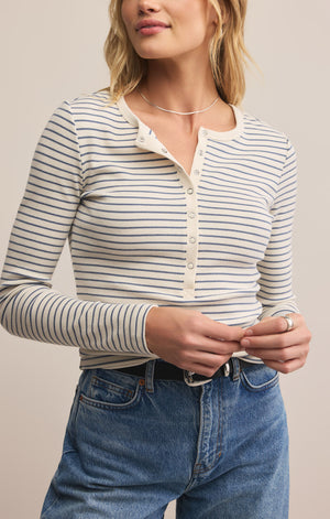 Z SUPPLY STELLA STRIPE HENLEY IN CRYSTAL