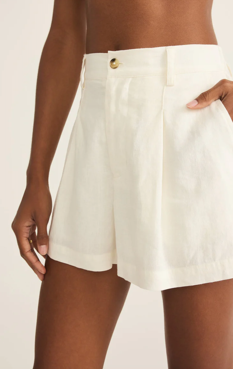 Z SUPPLY TOPANGA LINEN SHORT IN WHITE