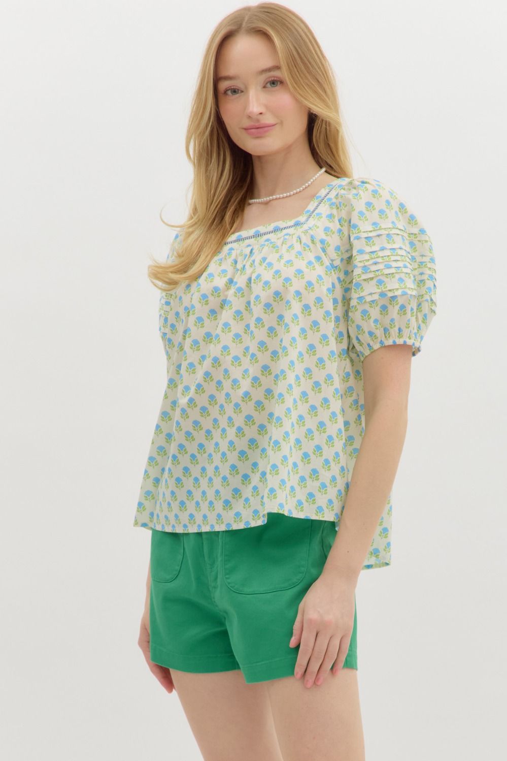 MAREN PLEATED SLEEVE BLOUSE IN LIGTH GREEN