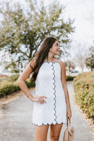 COASTAL SCALLOPED SHIFT MINI DRESS IN WHITE