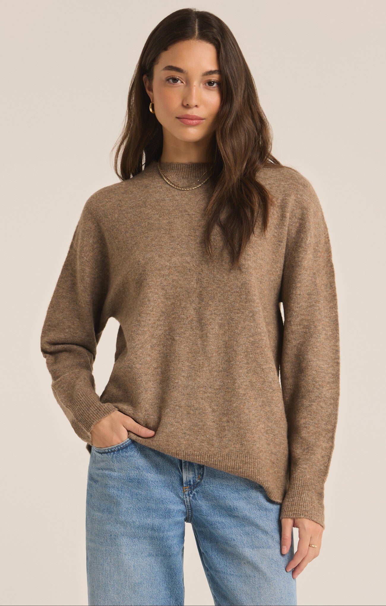 Z SUPPLY GIA CREW NECK SWEATER IN CHAI