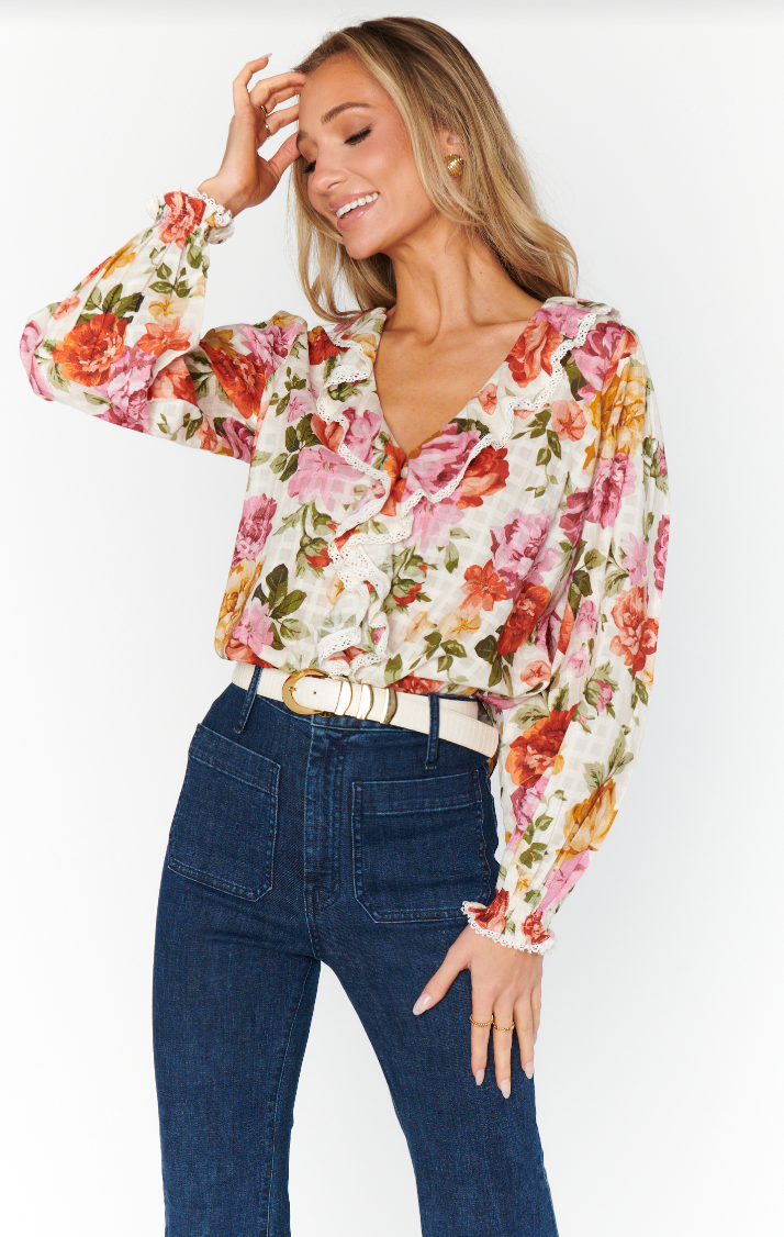 SHOW ME YOUR MUMU LYDIA RUFFLE TOP IN HILLSIDE FLORAL