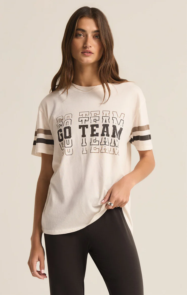 Z SUPPLY GO TEAM BOYFRIEND TEE IN BONE