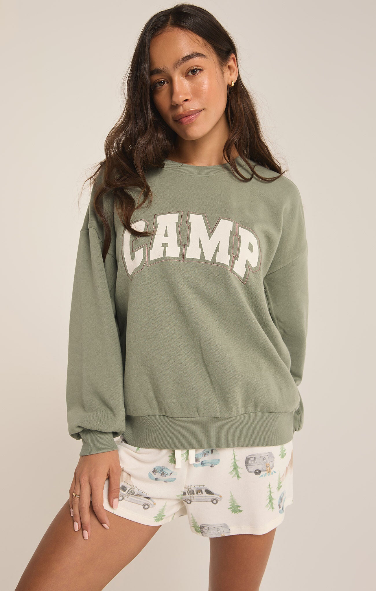 Z SUPPLY OVERSIZED CAMP SWEATSHIRT IN PALM GREEN