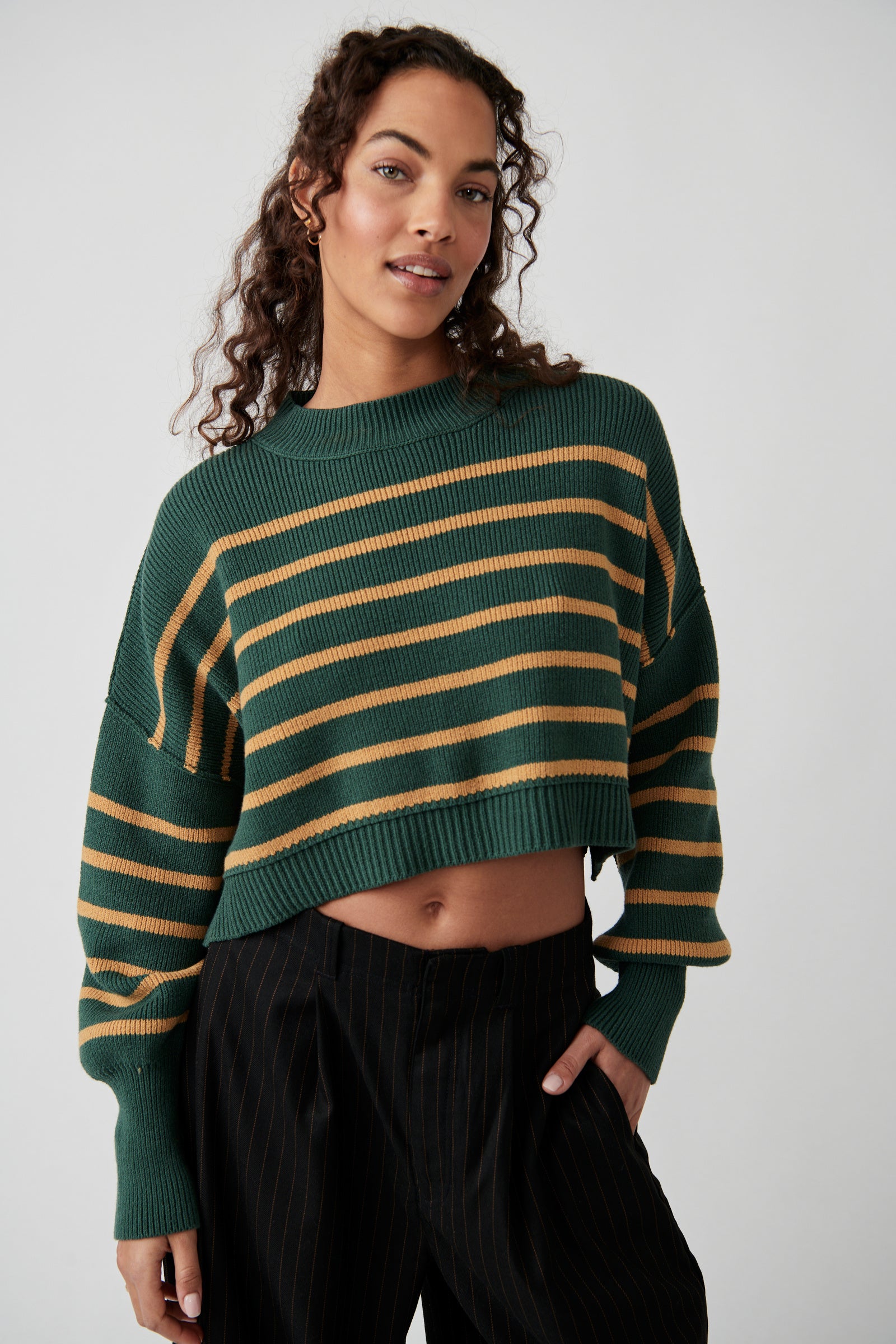 FREE PEOPLE STRIPE EASY STREET CROP SWEATER IN HUNTER GREEN