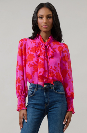 KENSIE FLORAL TIE NECK LONG SLEEVE BLOUSE IN FUCHSIA