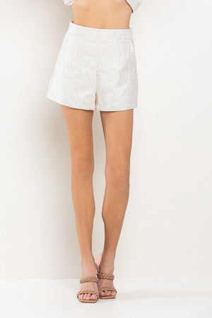 BENSON BROCADE FLORAL SHORTS IN CREAM