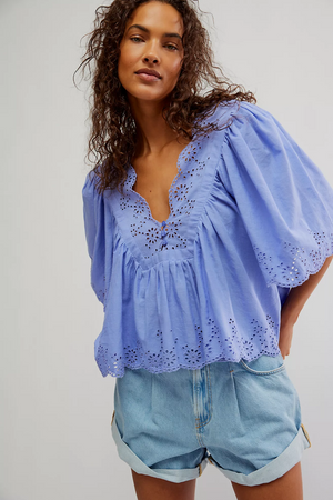 FREE PEOPLE COSTA EYELET TOP IN PERIWINKLE