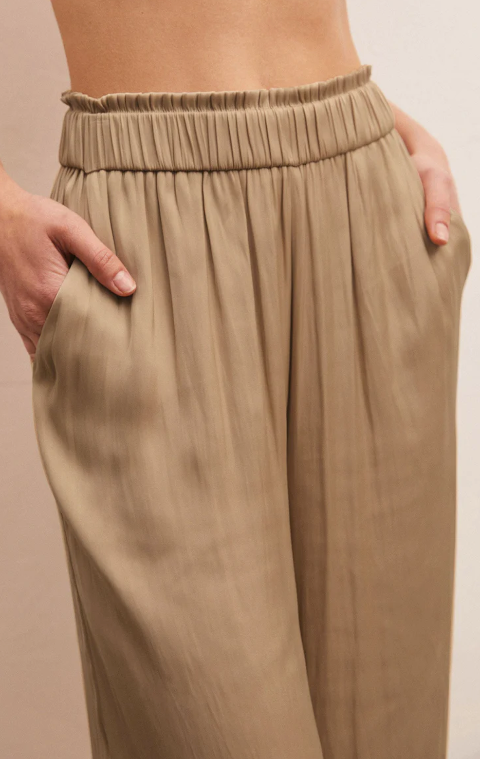 Z SUPPLY ESTATE WIDE LEG PANT IN RATTAN