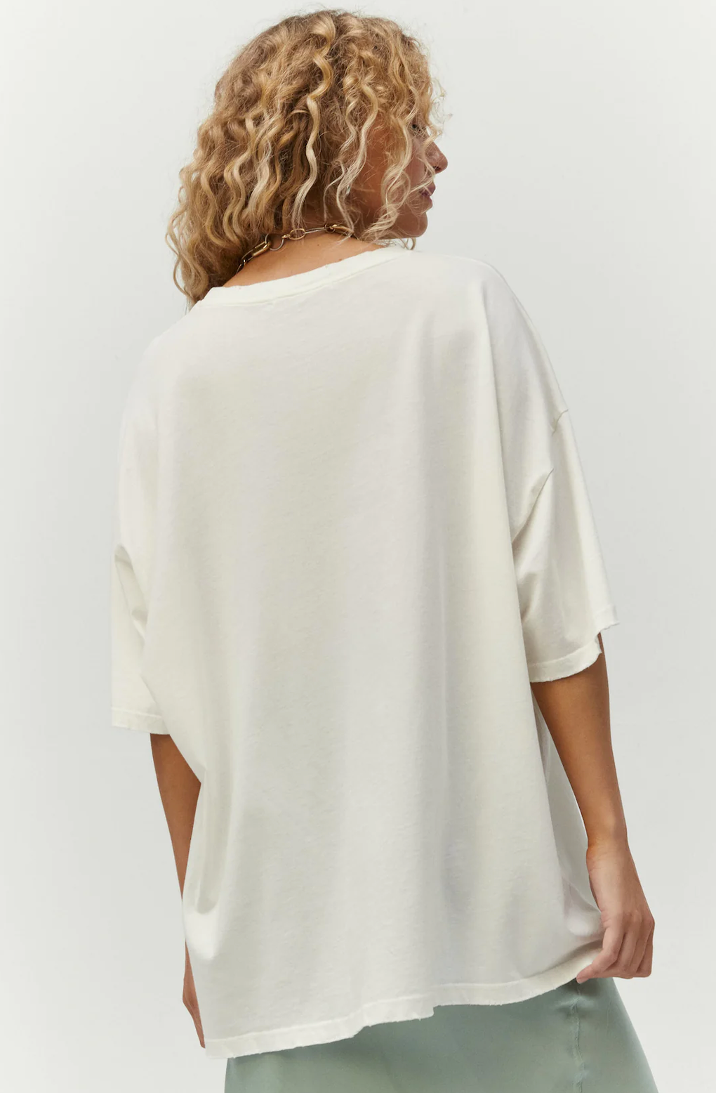 DAYDREAMER KISS GLITTER LOGO OS TEE