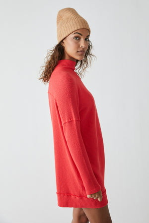 FREE PEOPLE CASEY TUNIC IN FIERY RED