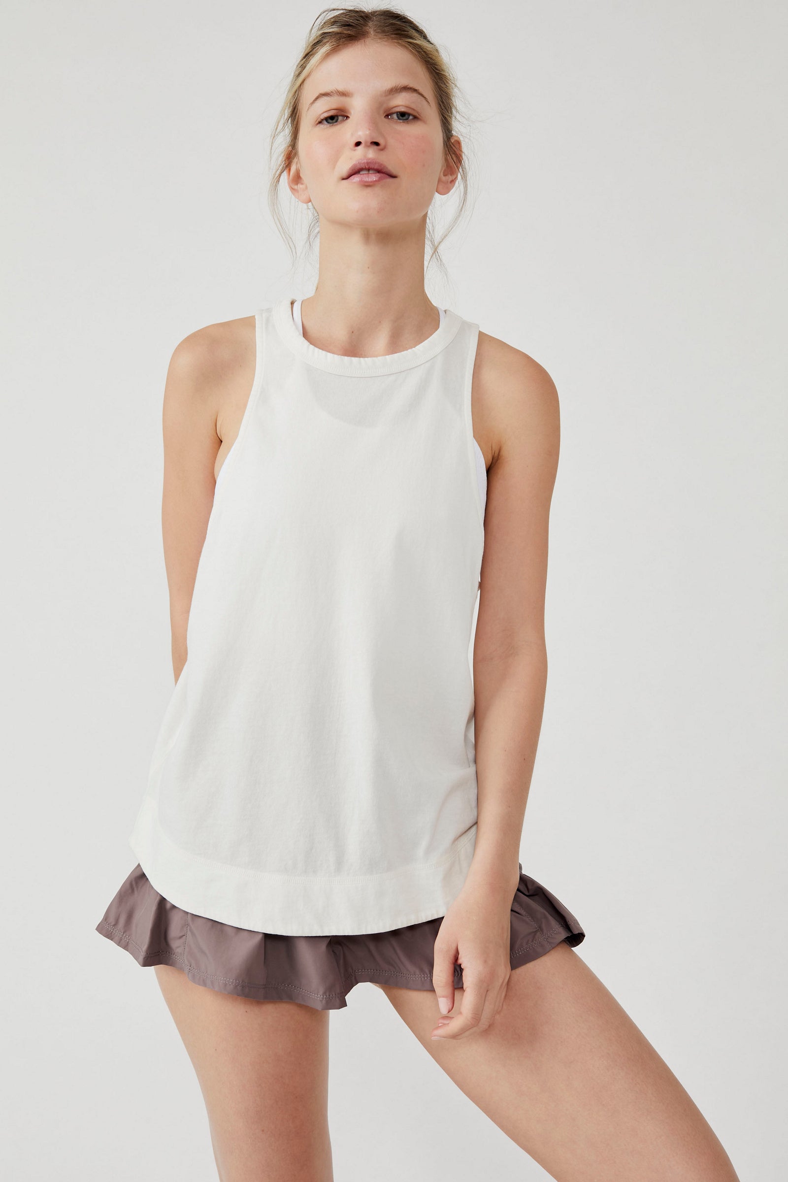 FREE PEOPLE INHALE TANK SOLID IN PAINTED WHITE