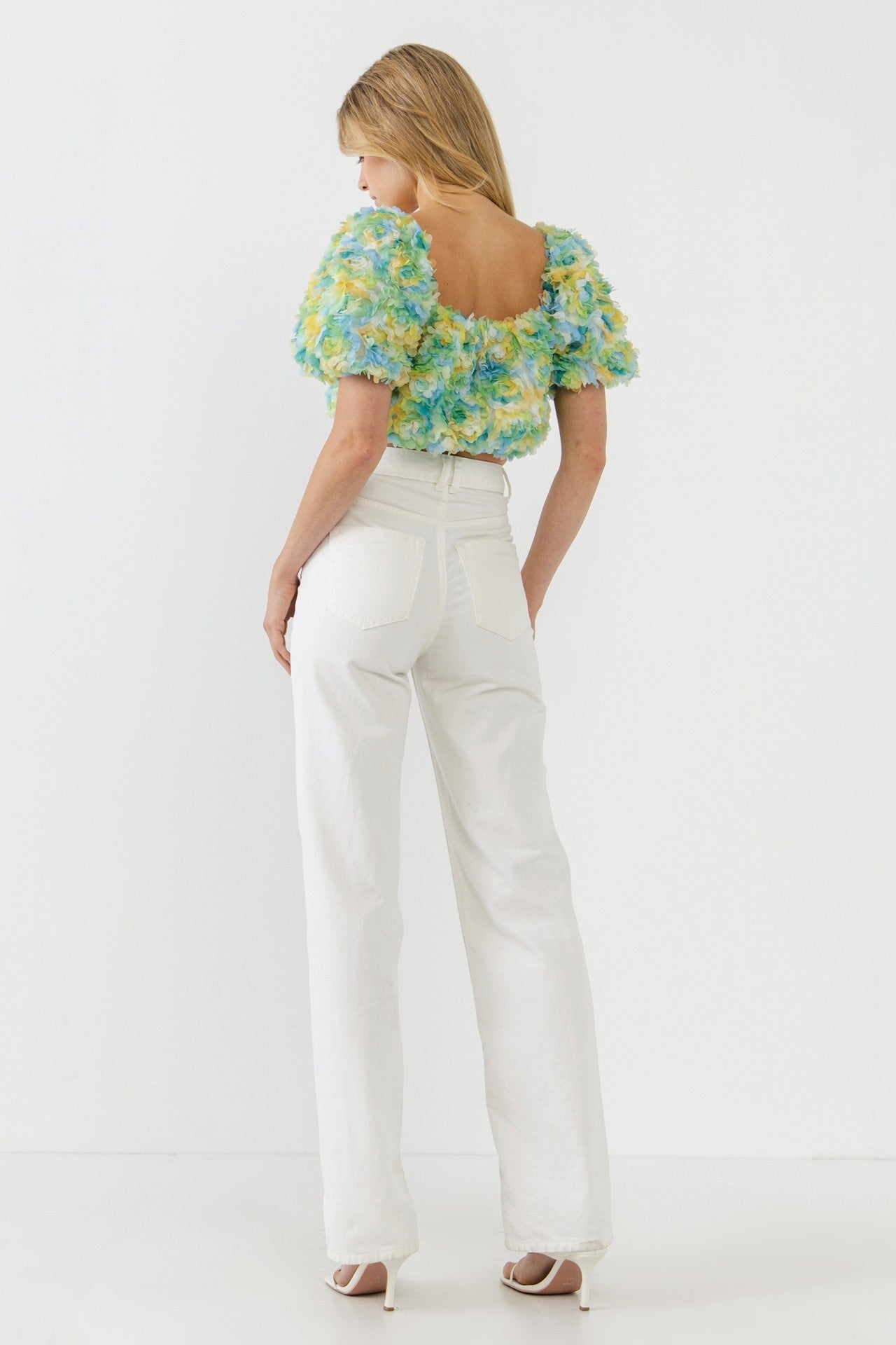 NAOMI FLORAL CROPPED TOP