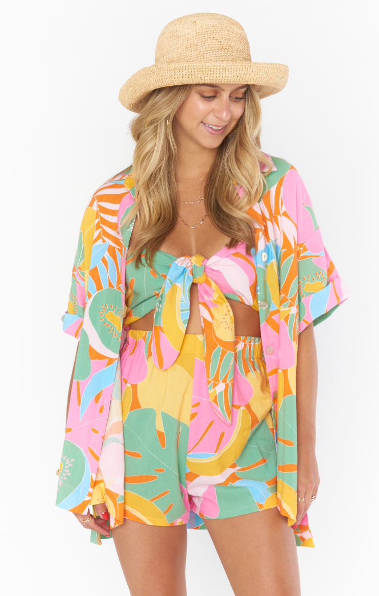 SHOW ME YOUR MUMU HENDRIX SHORTS IN TROPICAL FRUIT