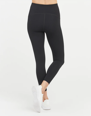 SPANX BOOTY BOOST ACTIVE 7/8 LEGGINGS IN VERY BLACK