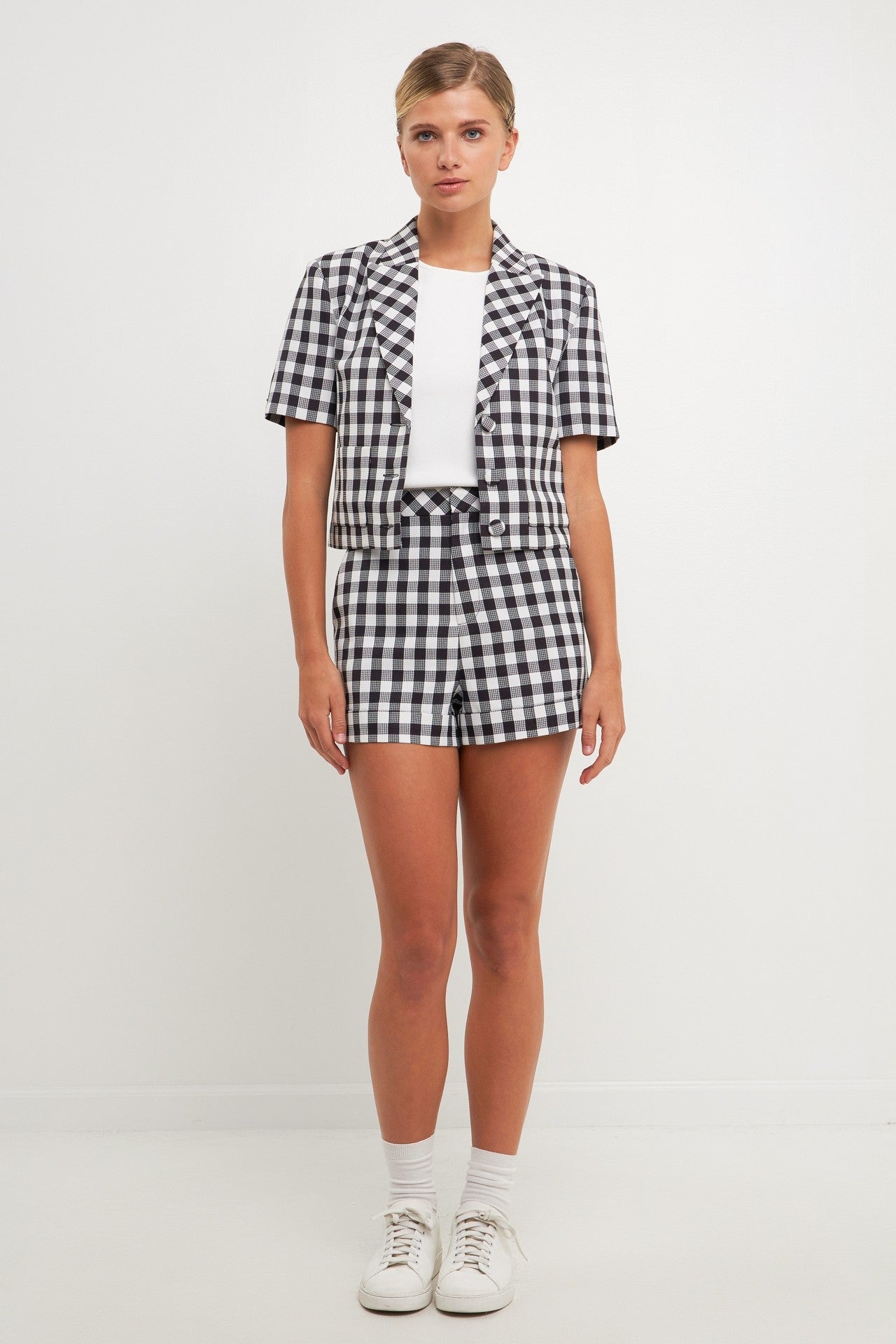 TWIGGY CHECK SHORTS IN BLACK